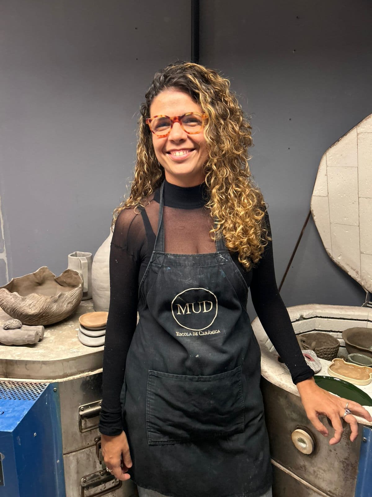 Juliana Moreno no ateliê da MUD.